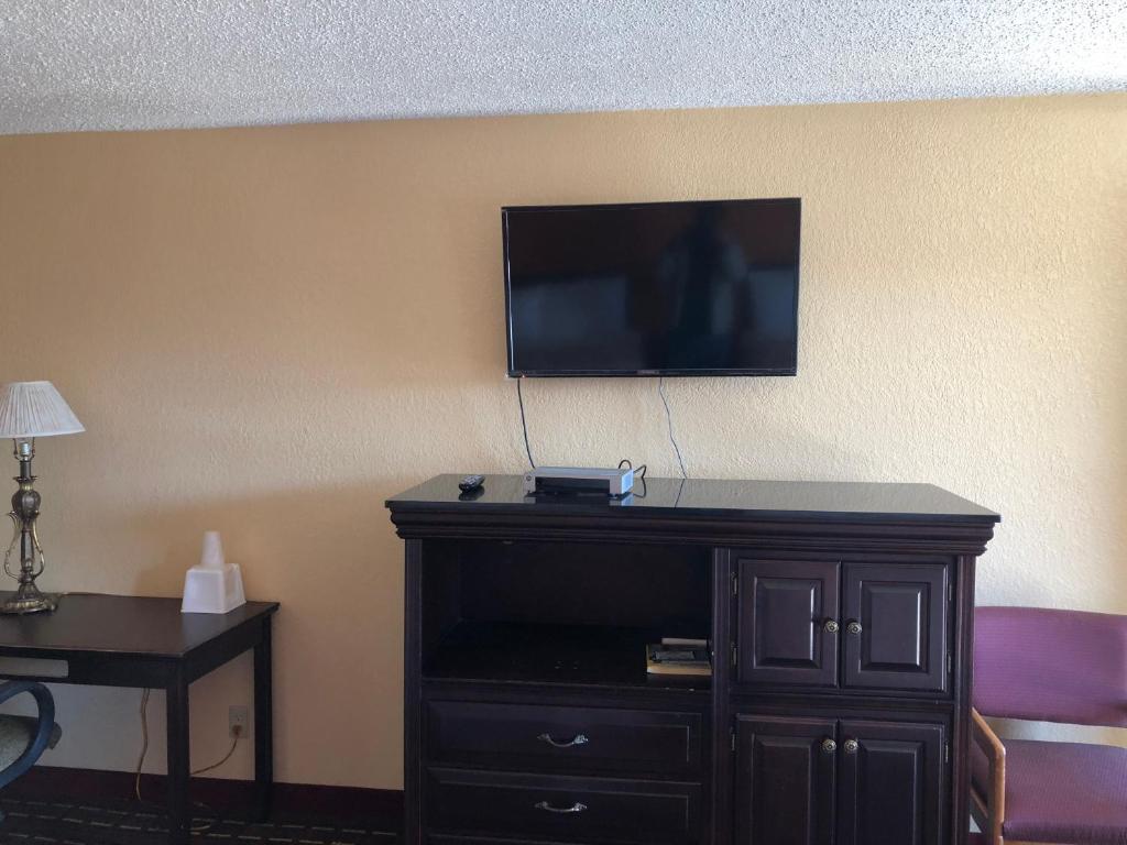 Dogwood Park Inn photo 4