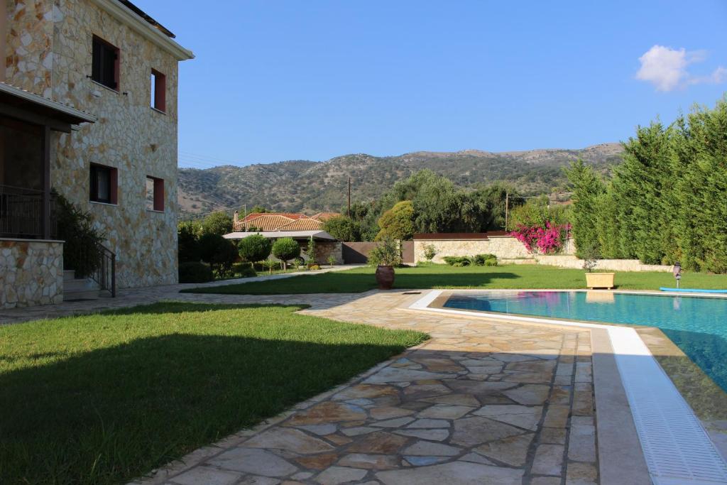 Villa Rena photo 2