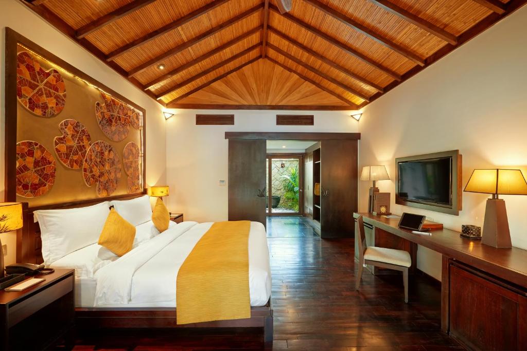 Двухместный (Номер Делюкс с кроватью размера «king-size» и видом на океан), Amiana Resort and Villas Nha Trang