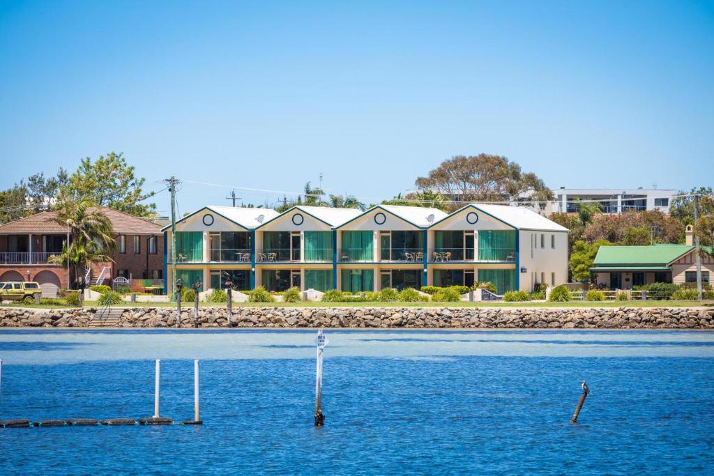 Cetacea Luxury Apartments photo 2