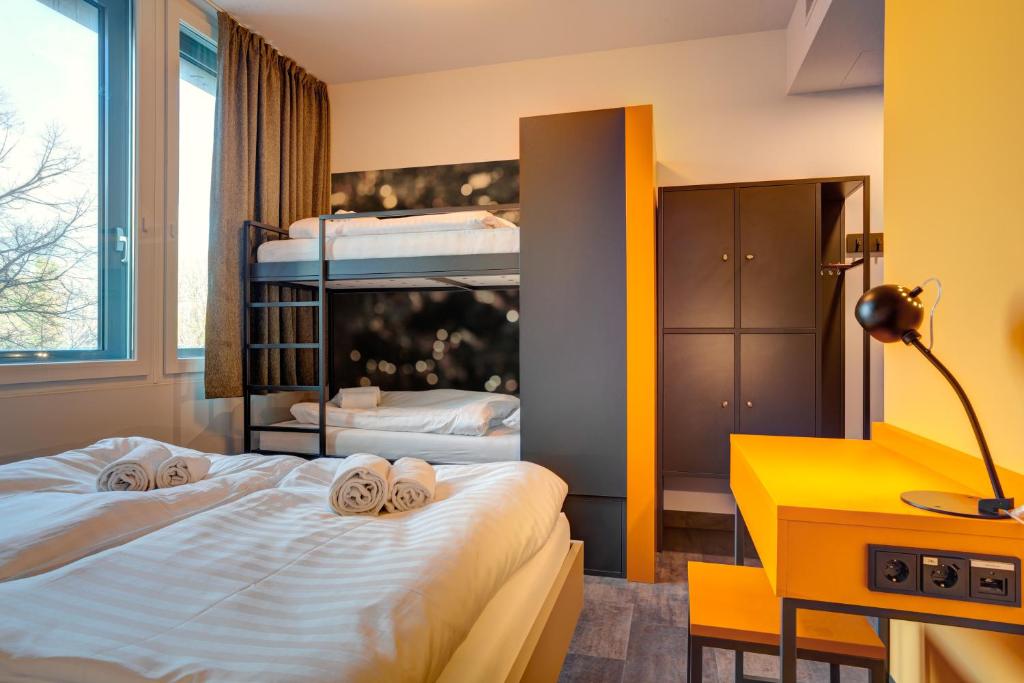 Четырехместный (Четырехместный номер), MEININGER Hotel München Olympiapark