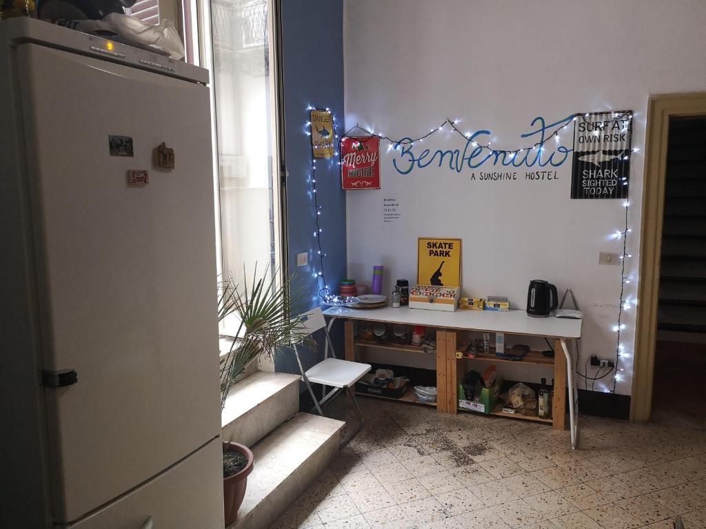 Sunshine Hostel Palermo photo 4