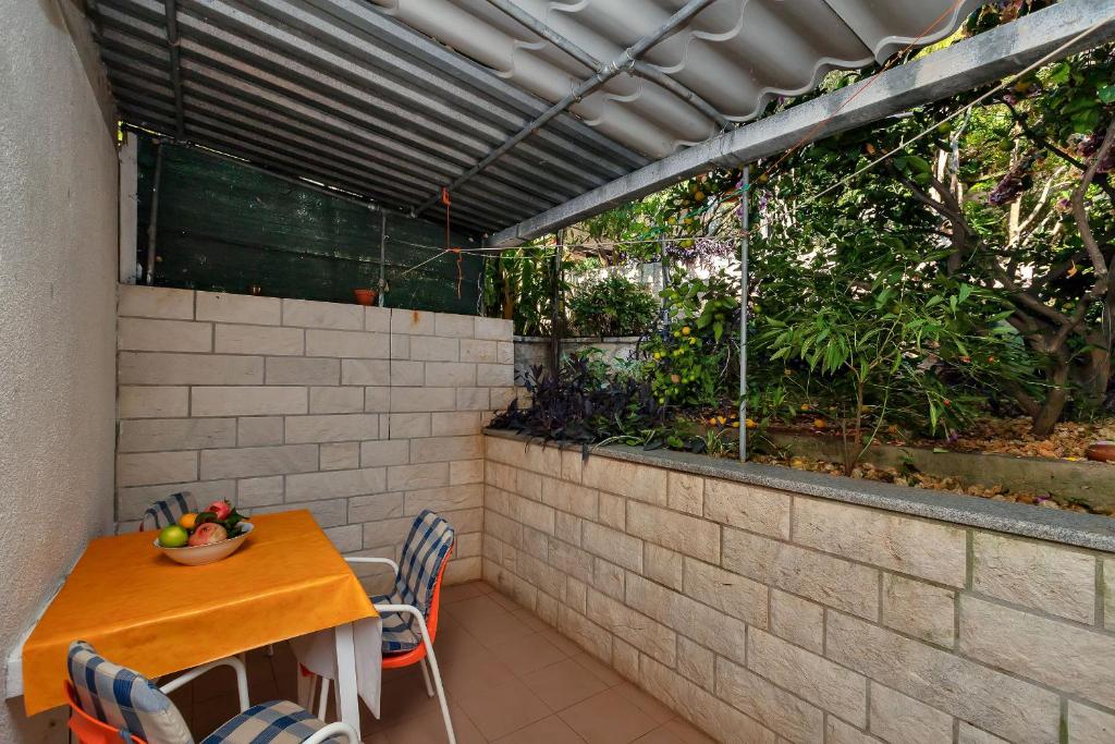 Apartments Milivoj photo 2