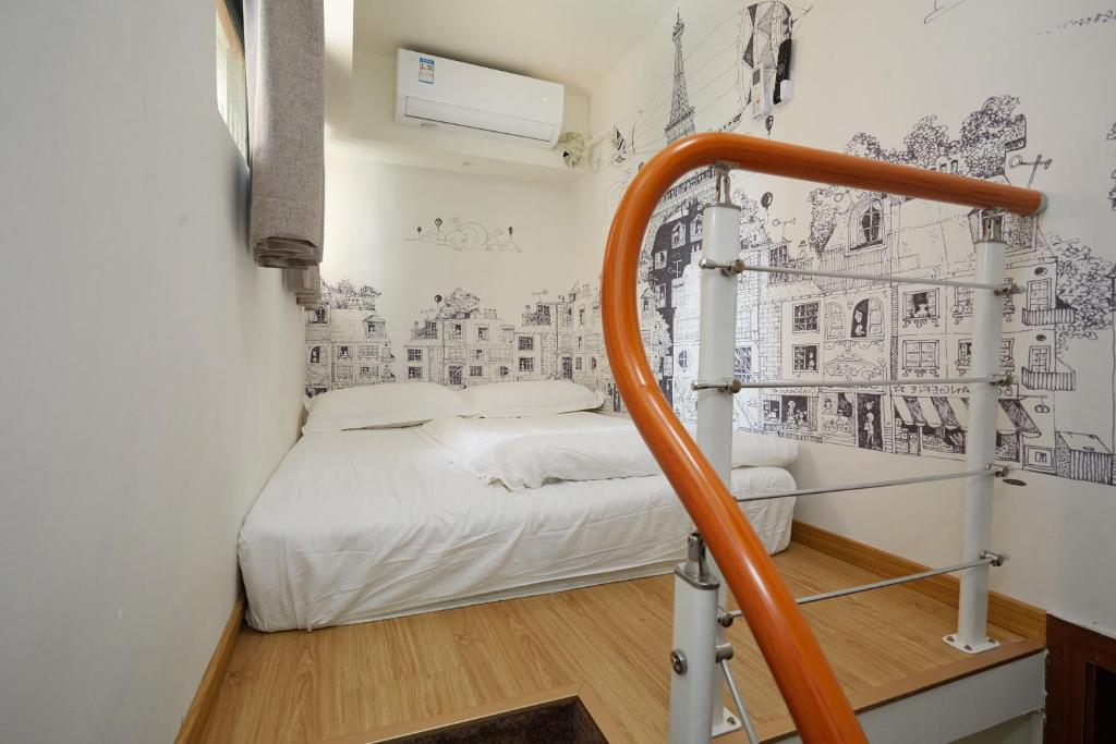 Двухместный (Небольшой номер без окон), Shanghai Meego Qingwen Hotel