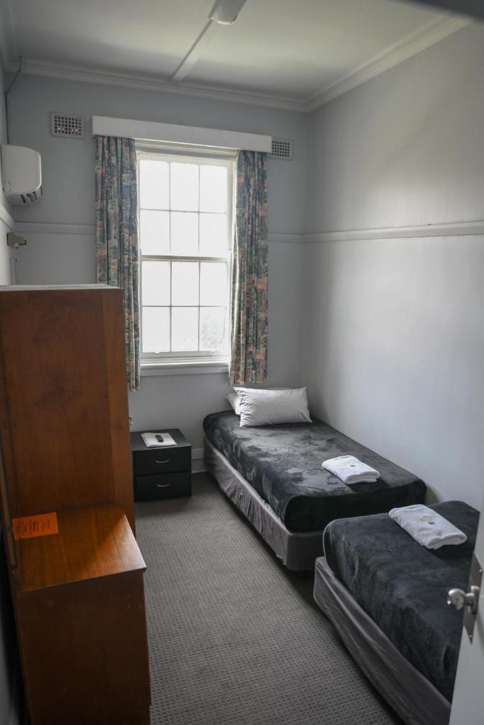 Castlereagh Hotel photo 3