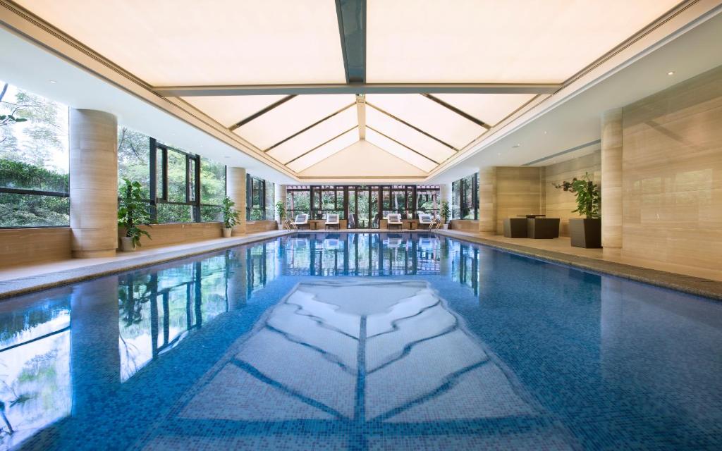 Zhejiang Xizi Hotel - Tap to explore photos