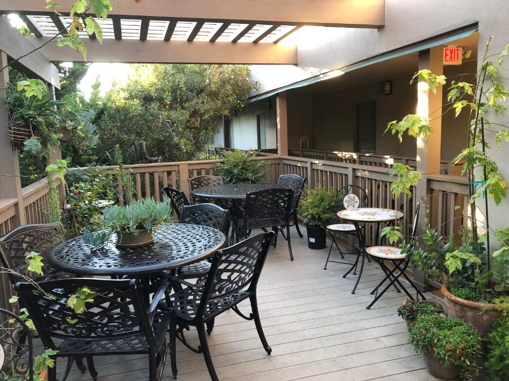 Little Sur Inn photo 2