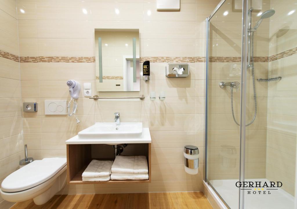 Двухместный (Улучшенный двухместный номер с 1 кроватью), Hotel Gerhard
