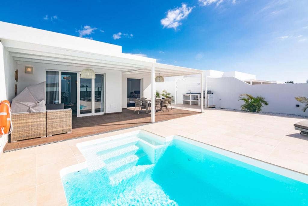 Villa Azahar Suites photo 3