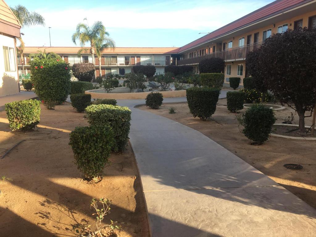 Budget Lodge San Bernardino image