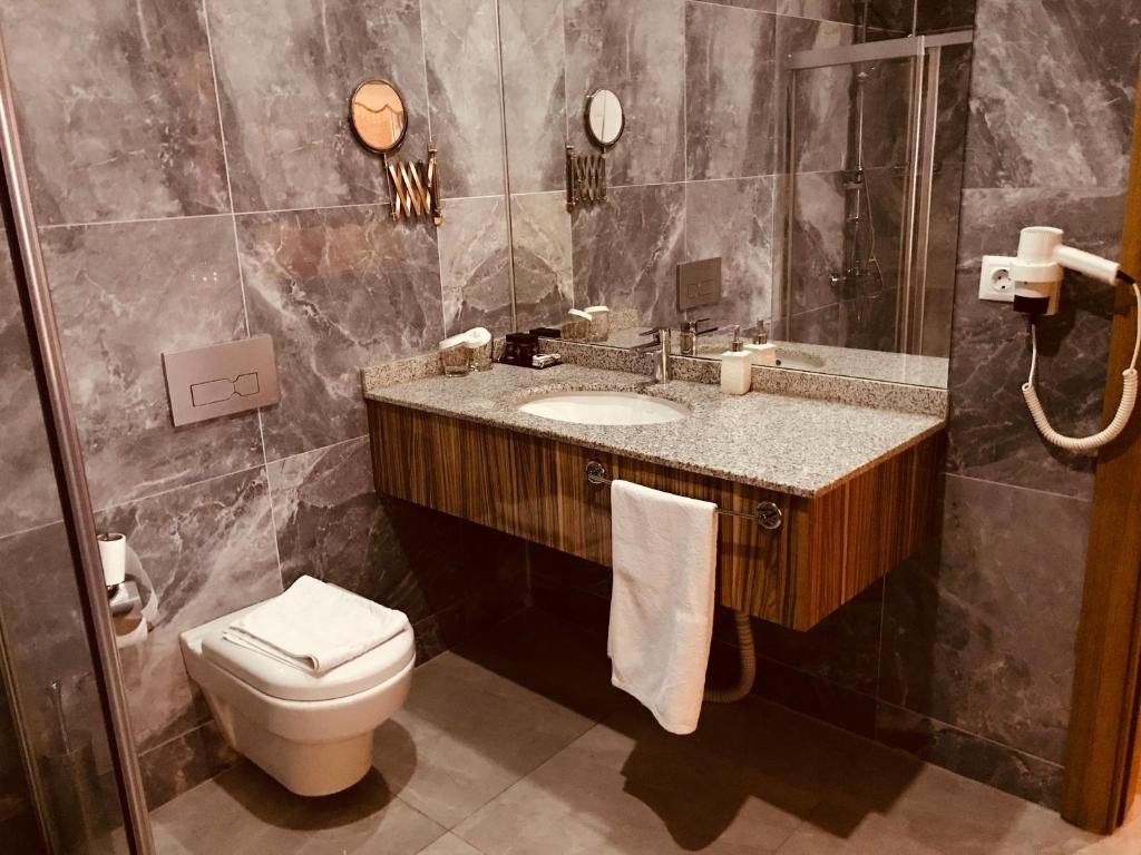Tehran Boutique Hotel - Tap to explore photos
