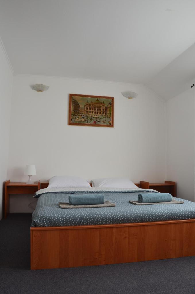 Апартаменты (Апартаменты), Enka apartmani