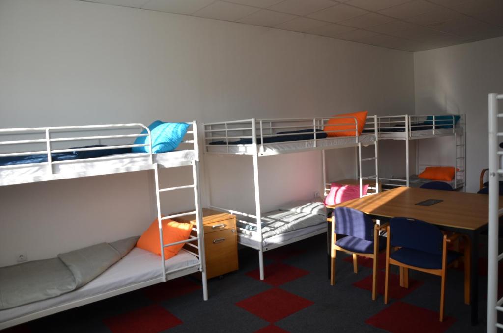 Номер (Кровать в общем номере для мужчин и женщин с 10 кроватями), Enka apartmani
