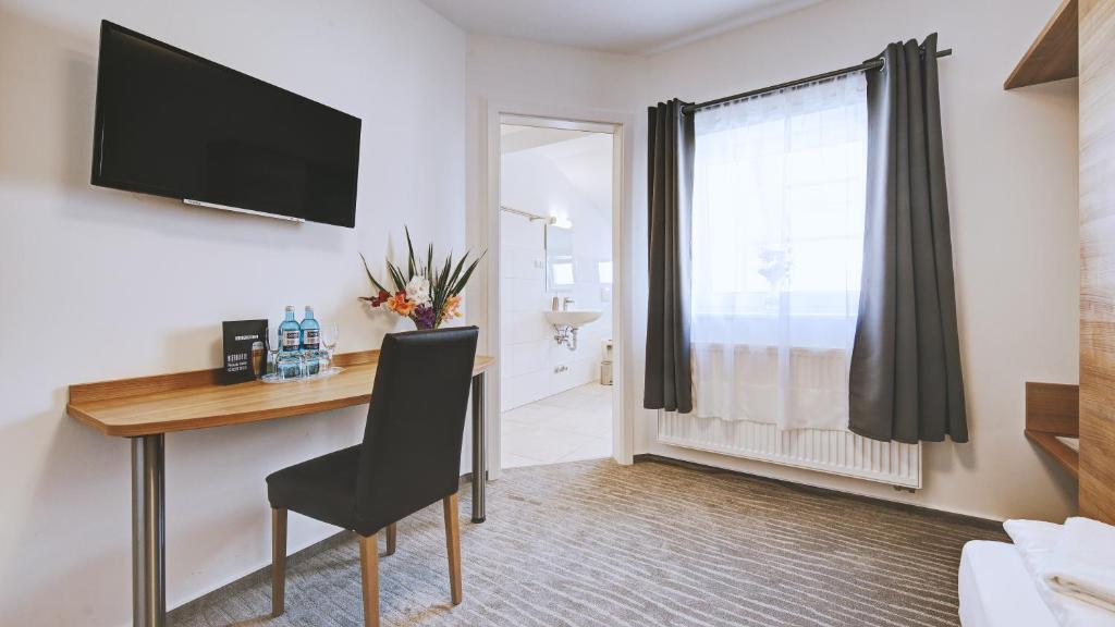 Одноместный (Одноместный номер с собственной ванной комнатой), Boutique-Hotel Kronenstuben