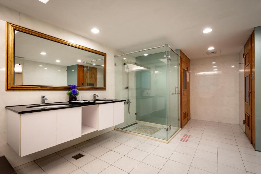 Yoyo Hotel photo 3