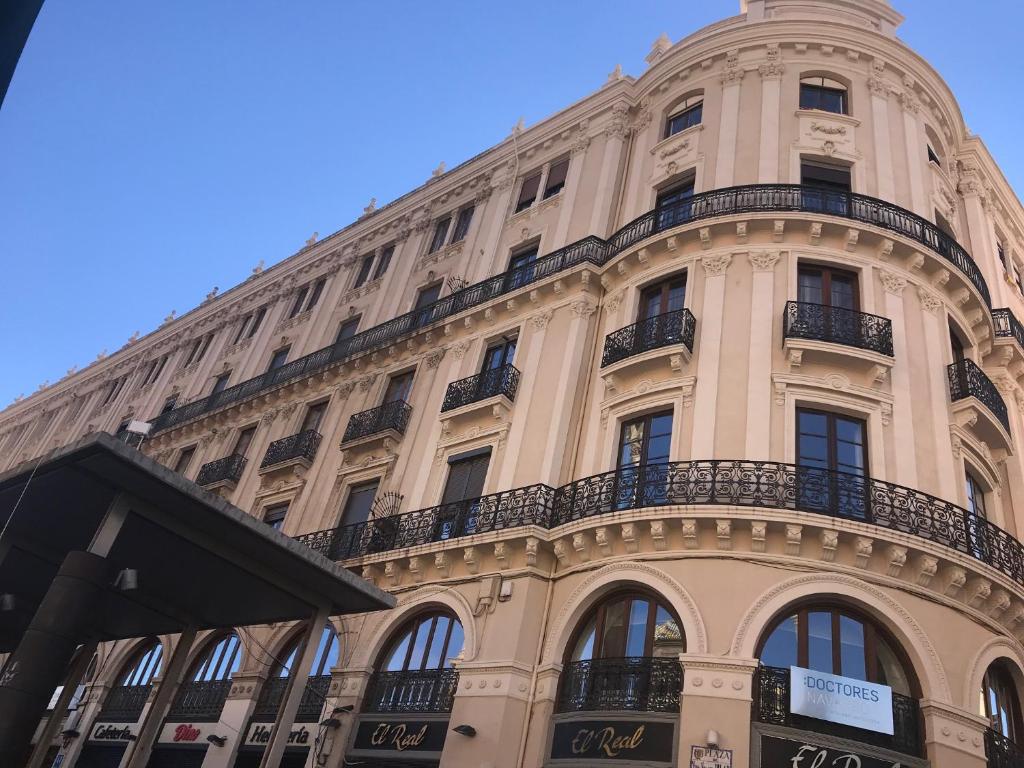 FANTASTICA BUHARDILLA PZ. PILAR, Zaragoza