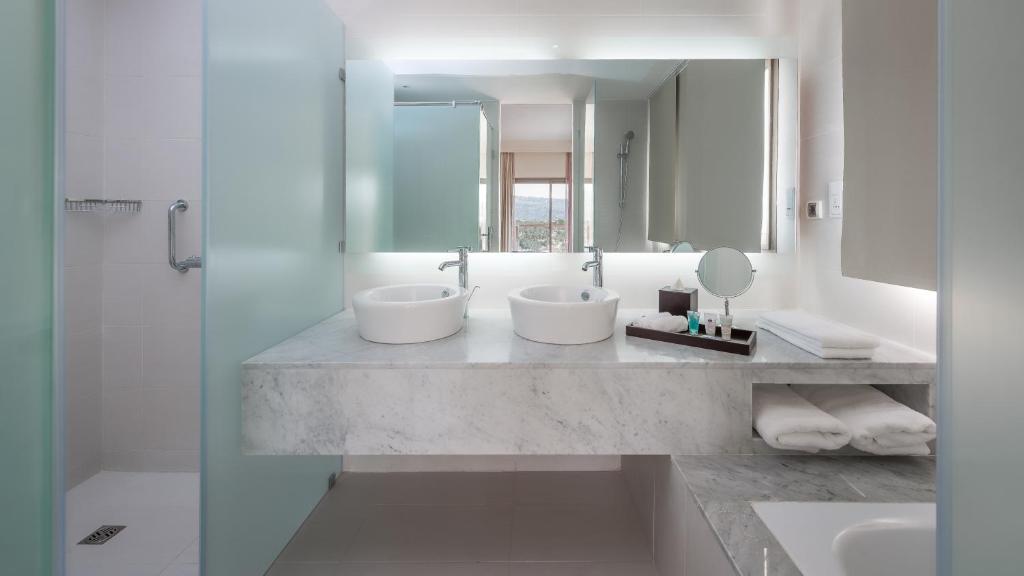 Сьюит (Улучшенный люкс с кроватью размера «king-size»), Hyatt Place Taghazout Bay