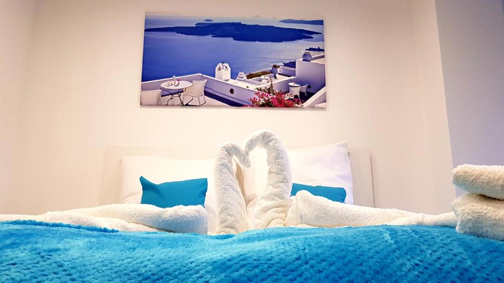 Adonis Apartments photo 2