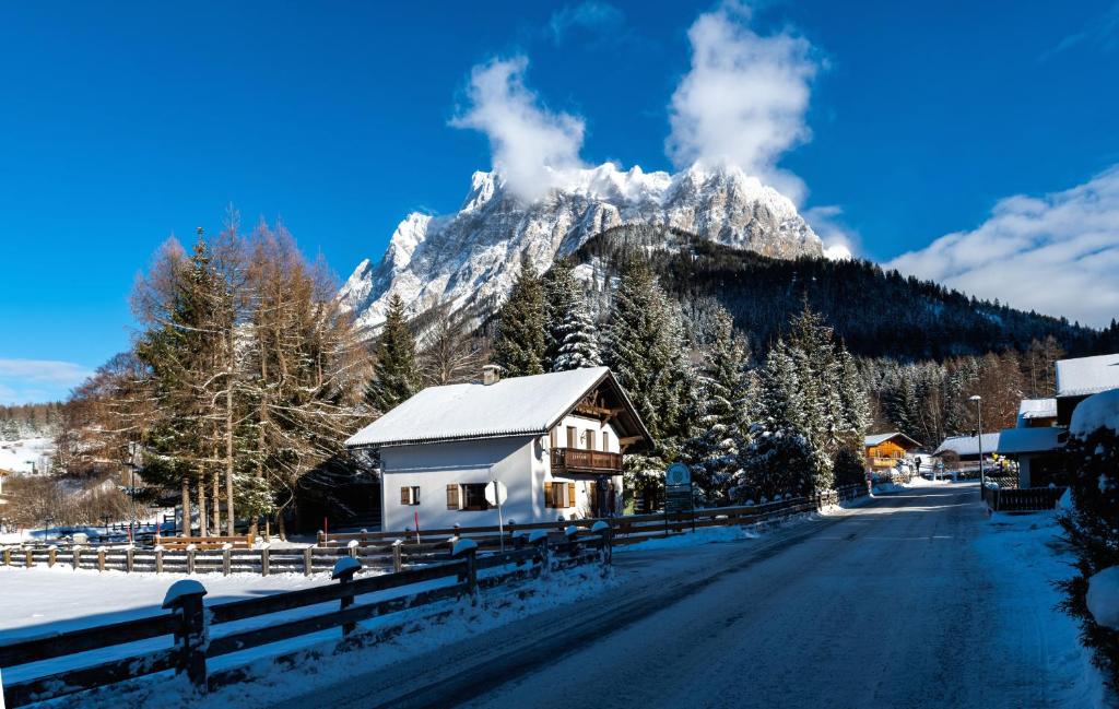Schneehaus Lodge photo 2