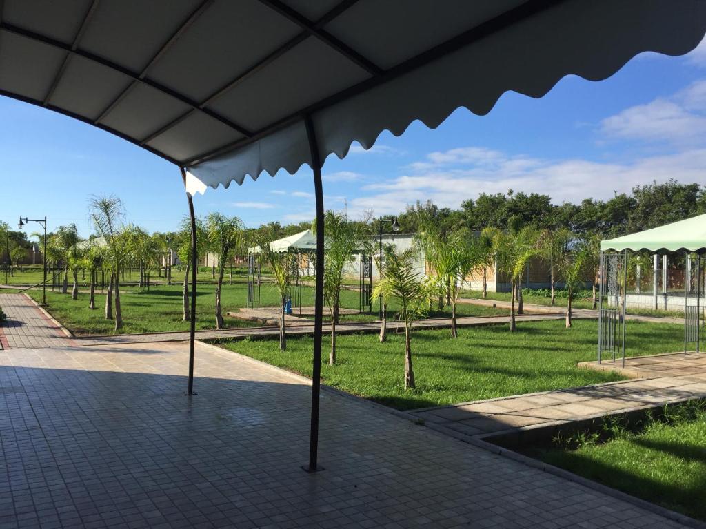Palm Grove Farm photo 1