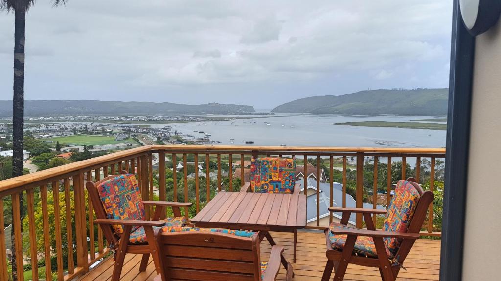 Knysna Paradise Guesthouse - Tap to explore photos
