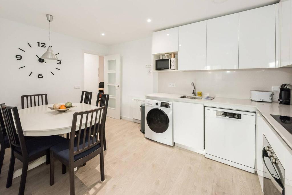 Modern With Ideal Location Next To Atocha Station