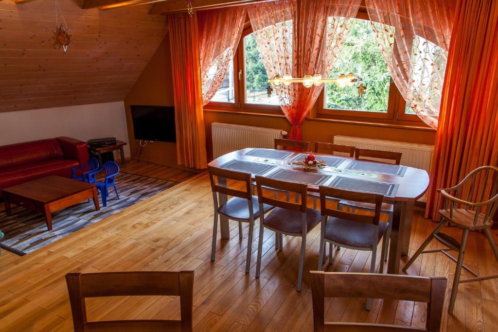 Апартаменты (Апартаменты с 3 спальнями), Penzion u Pejtrika