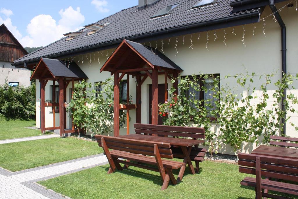 Apartamenty Przy Trakcie Cesarskim photo 1