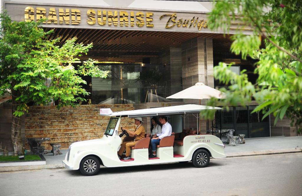 Grand Sunrise Boutique Hotel