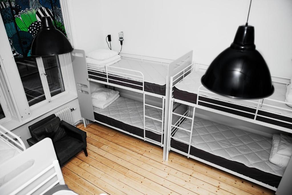 Номер (Кровать в общем 8-местном номере), City Backpackers Hostel
