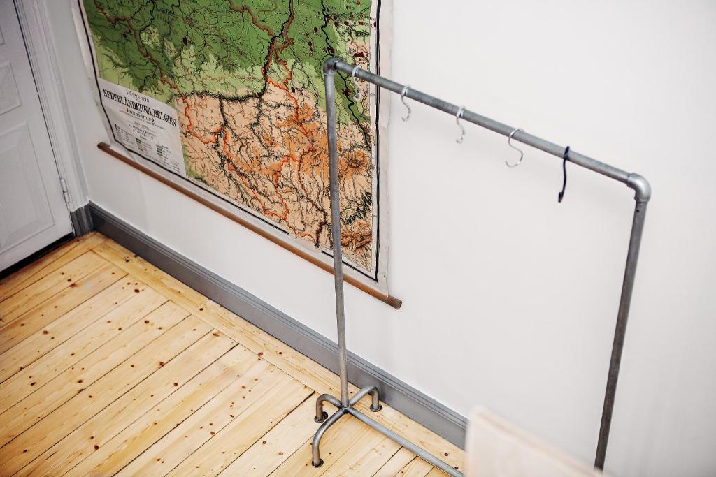 Номер (Кровать в общем 8-местном номере), City Backpackers Hostel