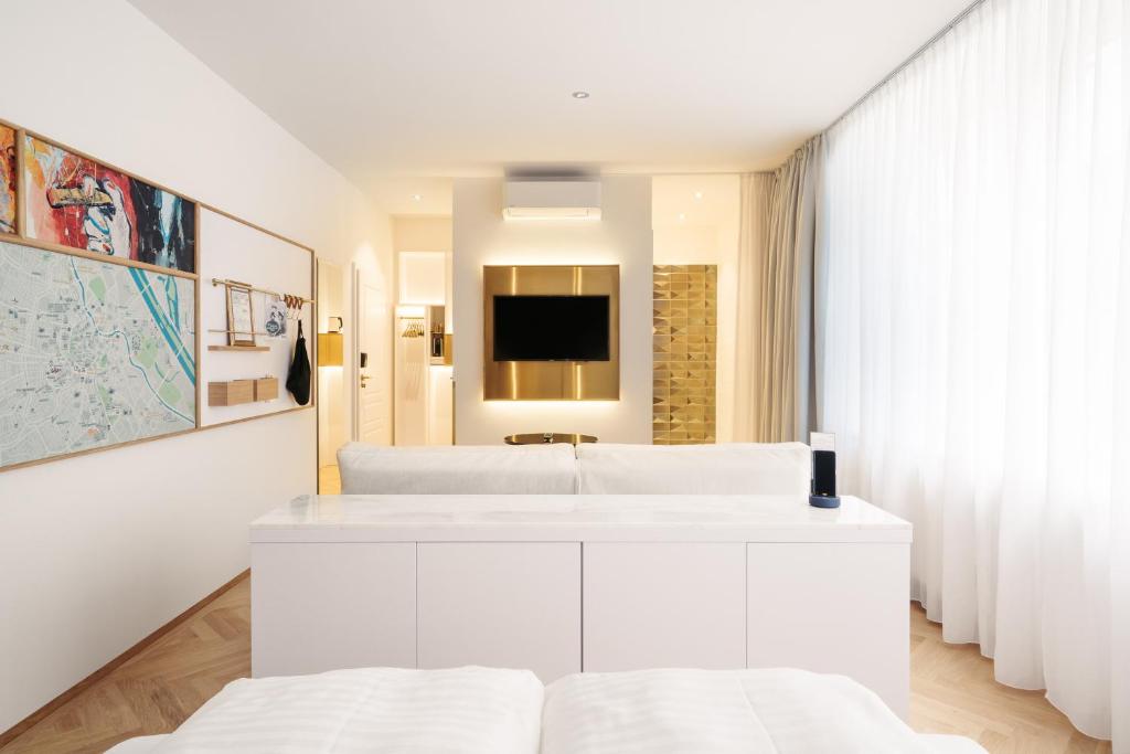 Четырехместный (Четырехместный номер Smart Atelier), Hotel Arian