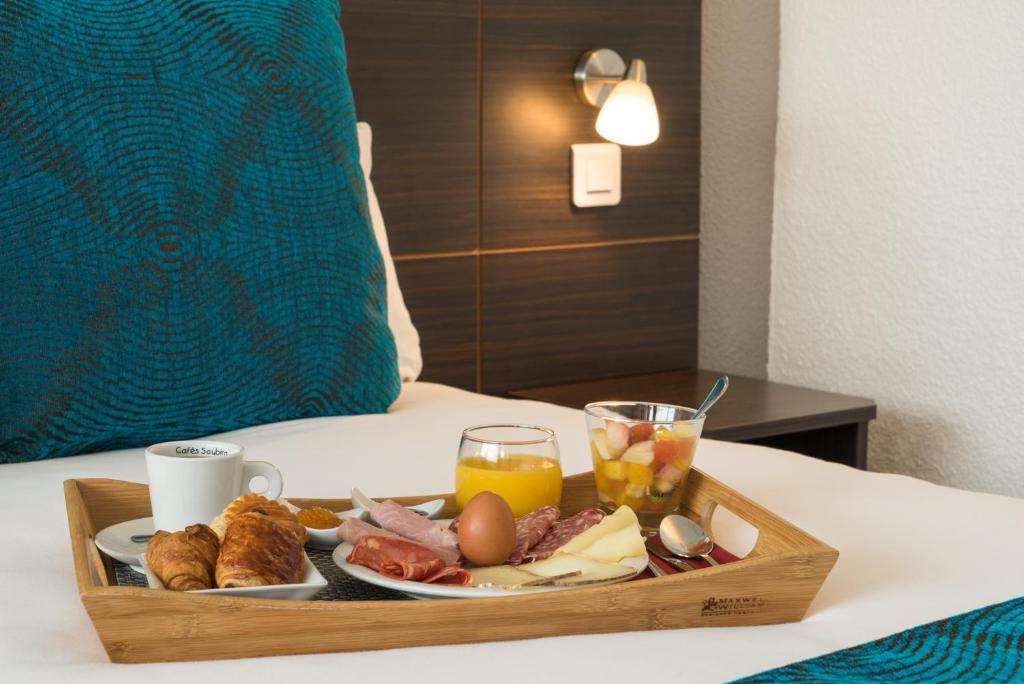 Sure Hotel by Best Western Biarritz Aeroport photo 4
