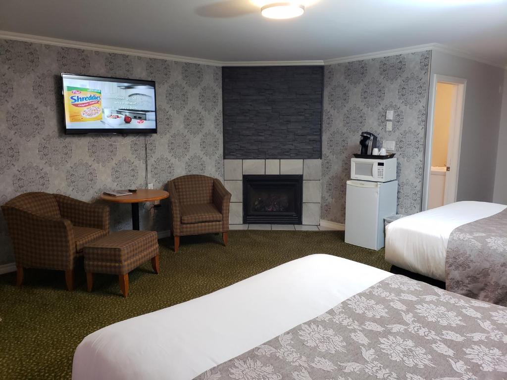 Regency Inn & Suites photo 1