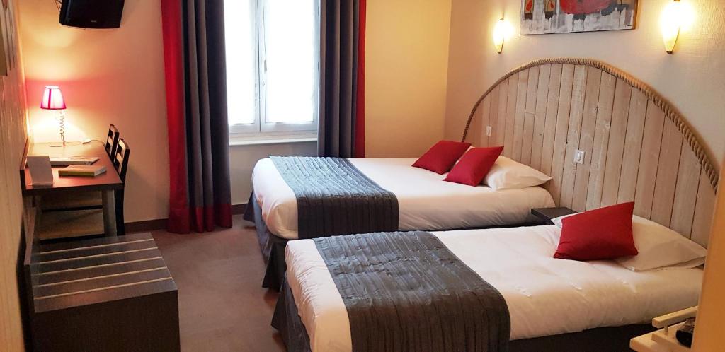 Logis Le Relais Saint Jacques photo 2
