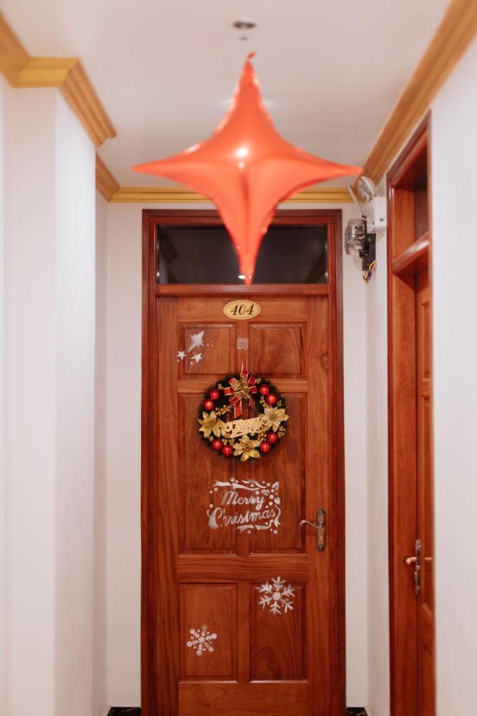 Двухместный (Улучшенный двухместный номер с 1 кроватью), Honeymoon Hotel and Apartment