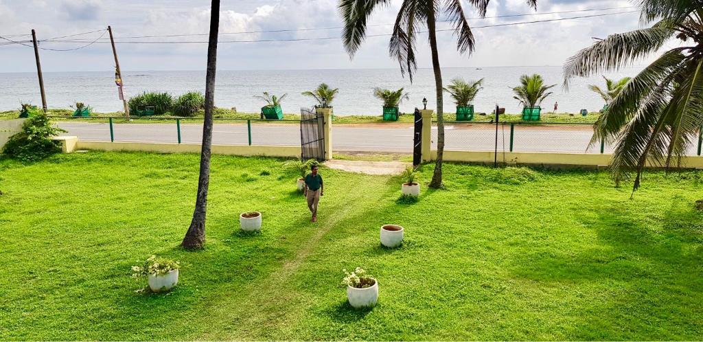 Nalendra Villa - Oceanfront photo 3
