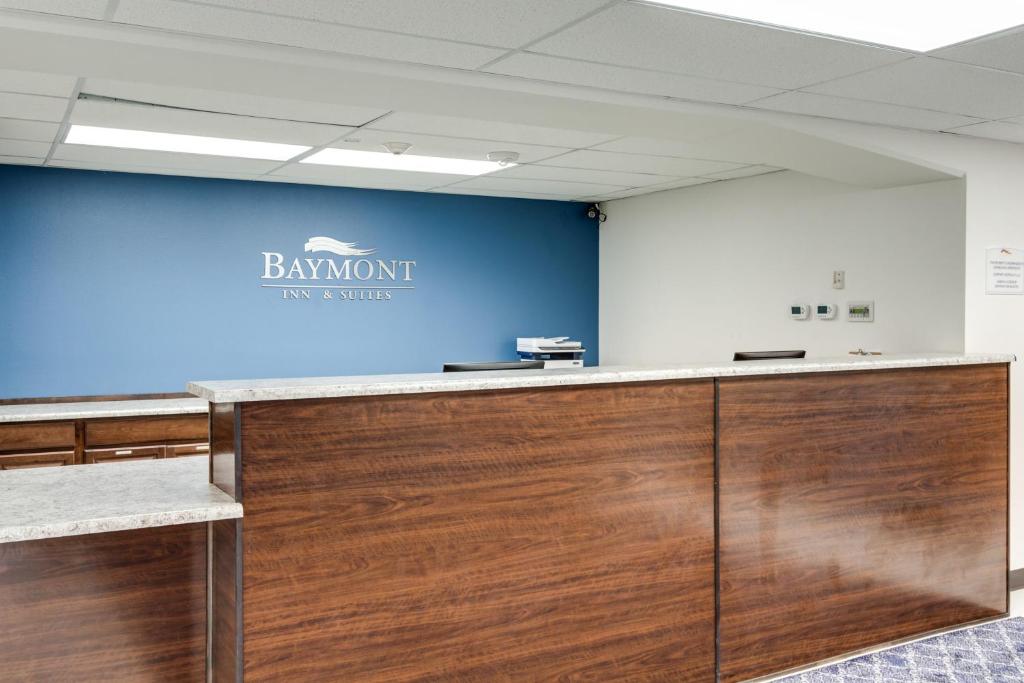 Baymont by Wyndham Spokane photo 3