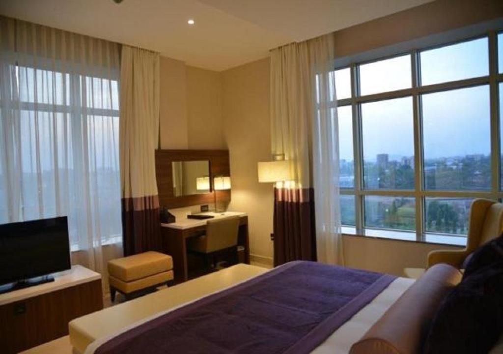 The Envoy Hotel Abuja photo 2