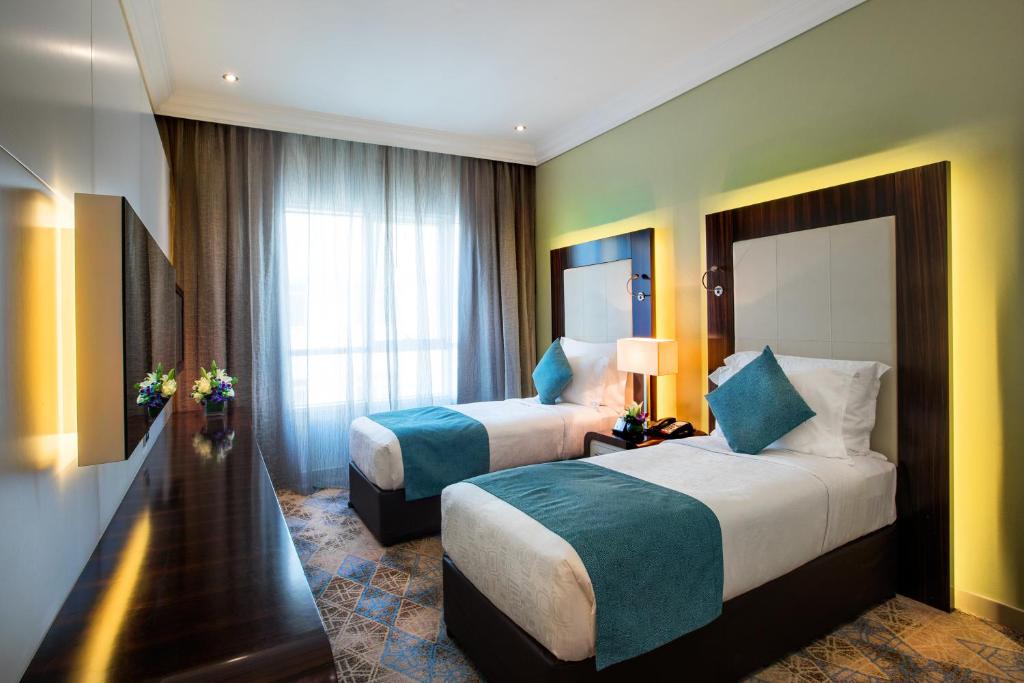 Сьюит (Люкс с 2 спальнями), Отель Auris Plaza Hotel