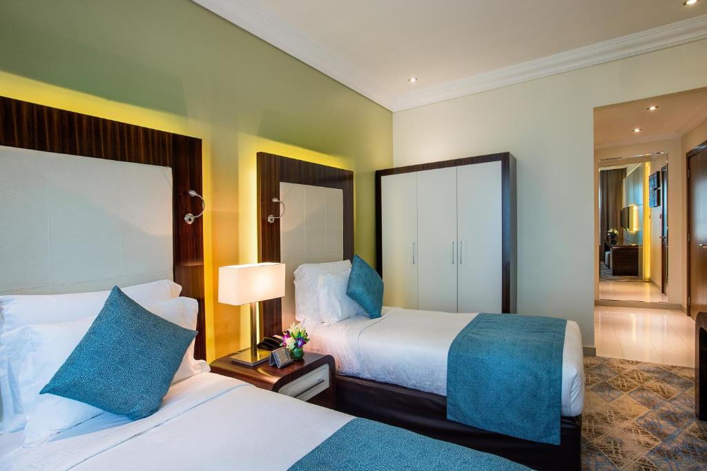Сьюит (Люкс с 2 спальнями), Отель Auris Plaza Hotel