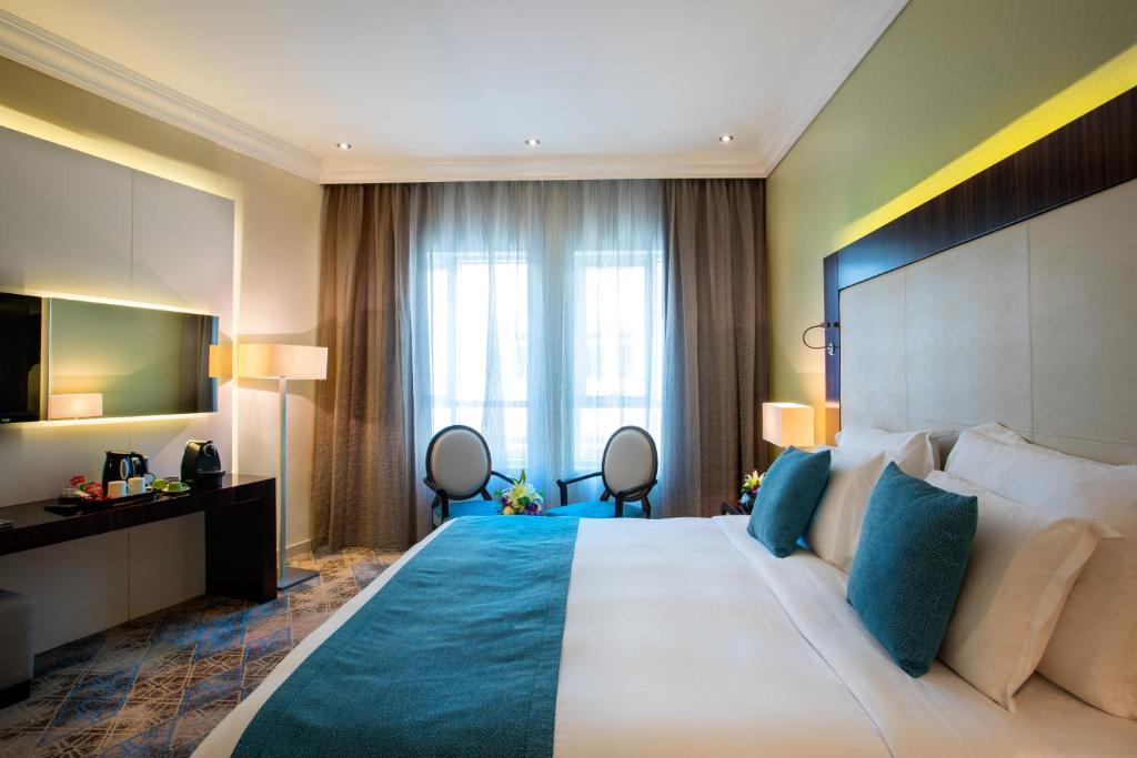 Сьюит (Люкс с 2 спальнями), Отель Auris Plaza Hotel
