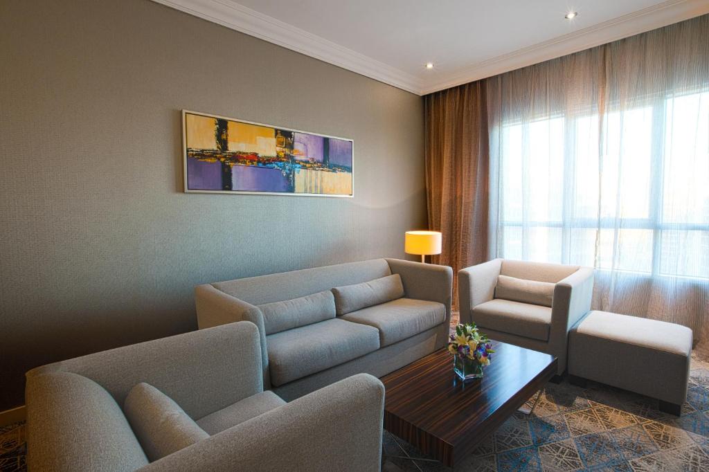 Сьюит (Люкс с 2 спальнями), Отель Auris Plaza Hotel