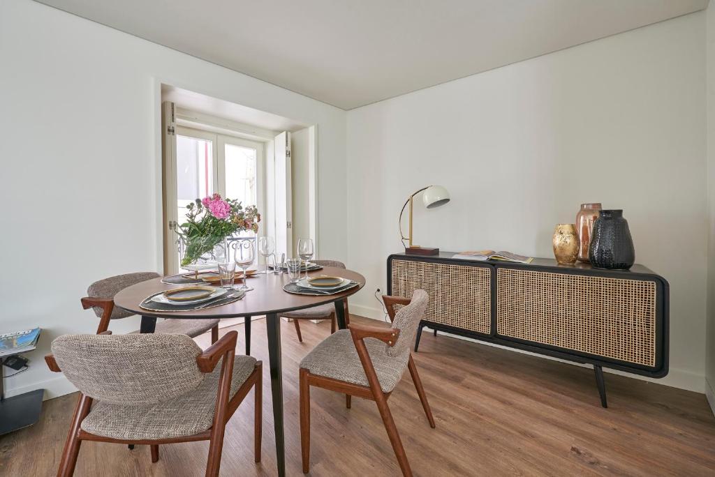Апартаменты (Улучшенные апартаменты с 1 спальней - Rua dos Remedios, 3), Lisbon Holidays Alfama