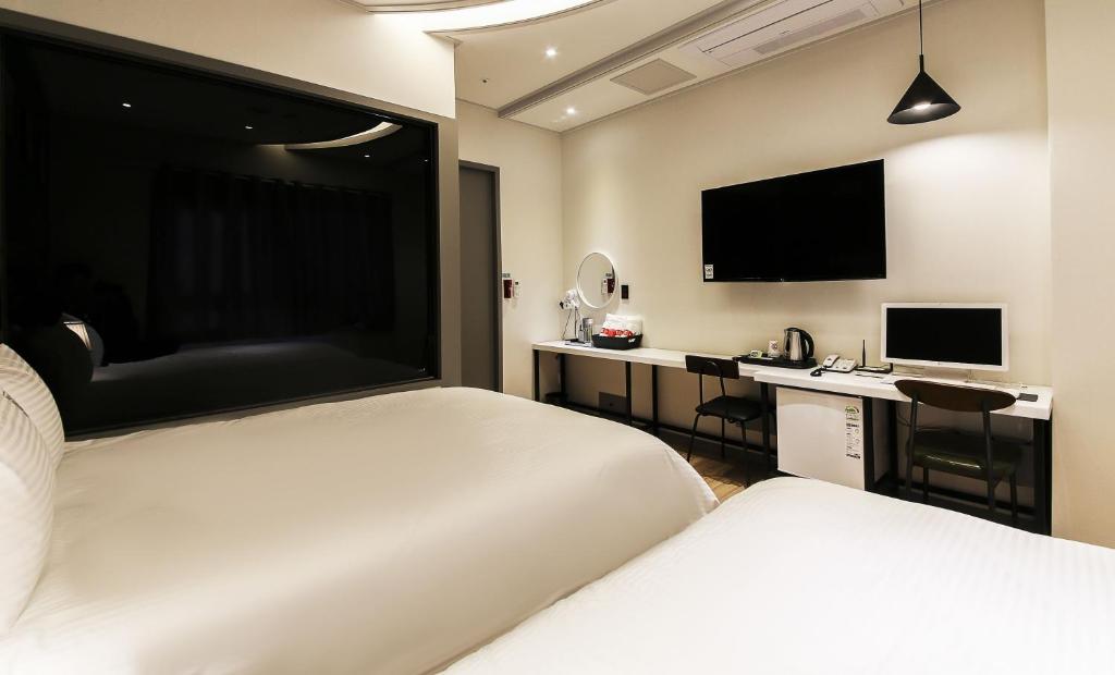 If Business Hotel photo 1