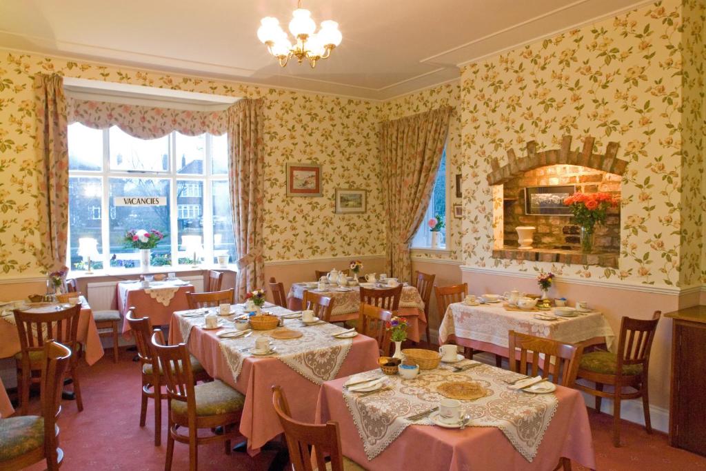 Midway Guest House photo 4