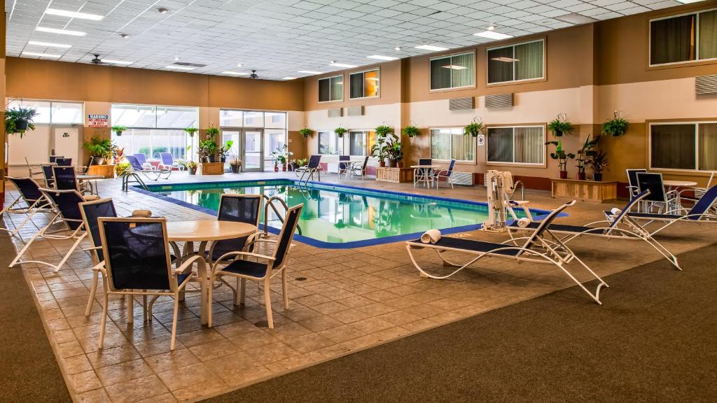 Rock Island Inn & Suites Marshalltown photo 4