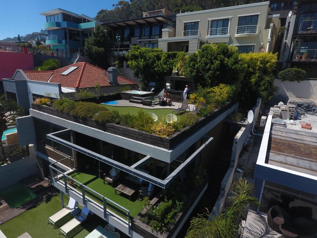 Skyroof Apartment Green Point Private Pool Ocean Views next to DHL Stadium