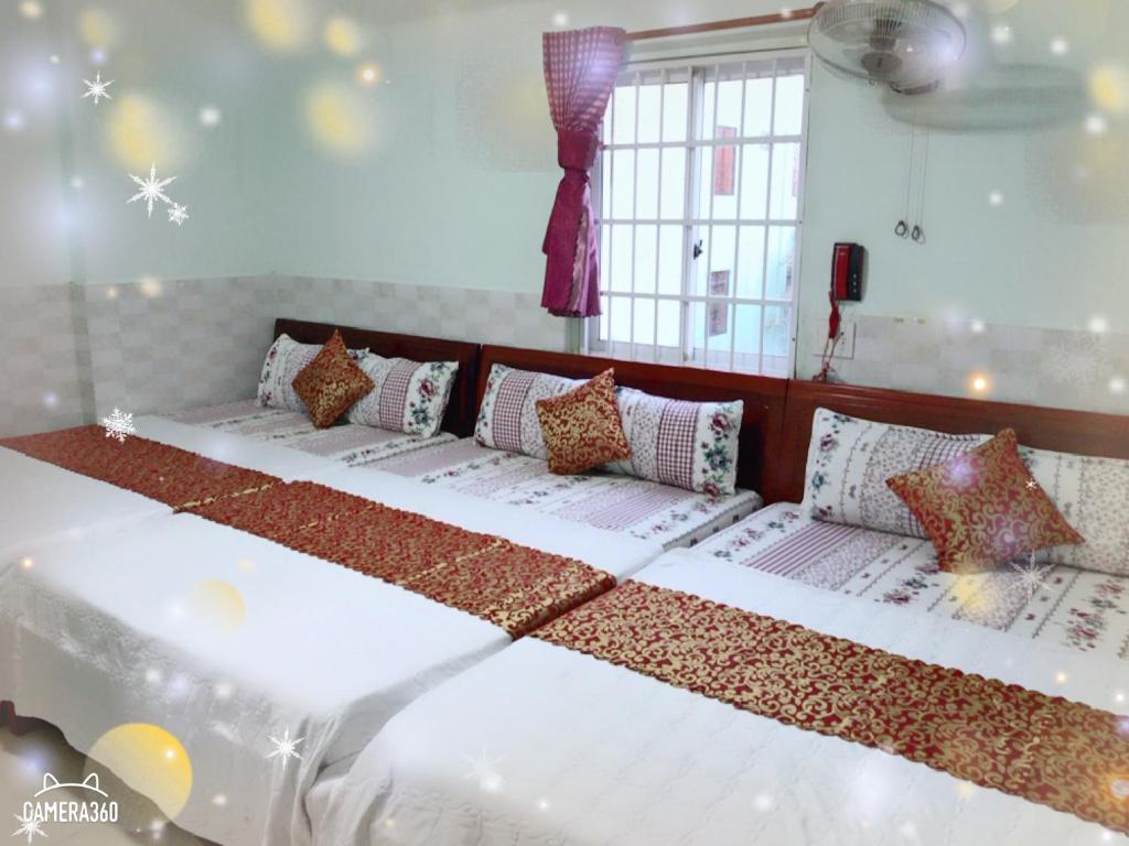 GOLD HOTEL