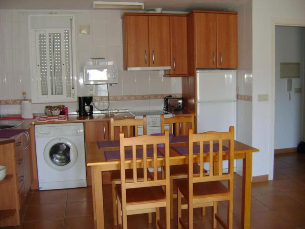 AMPLIO Y AGRADABLE APARTAMENTO WIFI GRATIS - Tap to explore photos